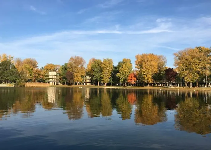 Апартаменти Ajo - Alte Donau Garden Flat - Self-check-in