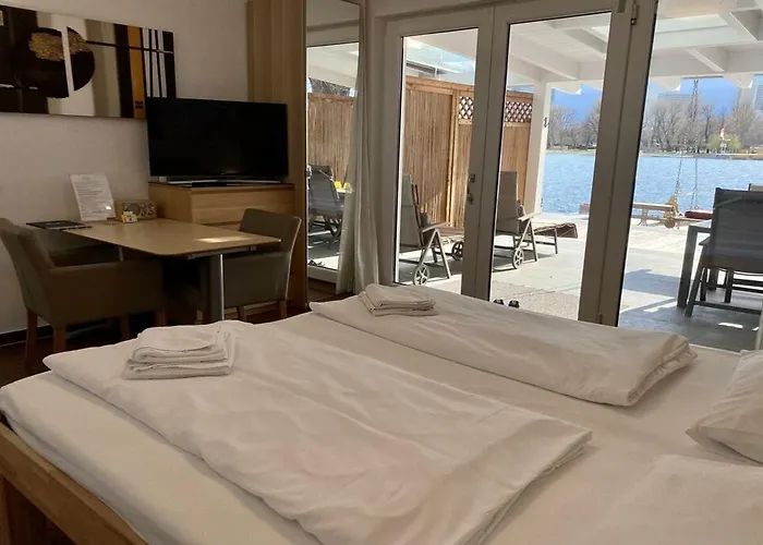 Апартаменти Ajo - Alte Donau Garden Flat - Self-check-in