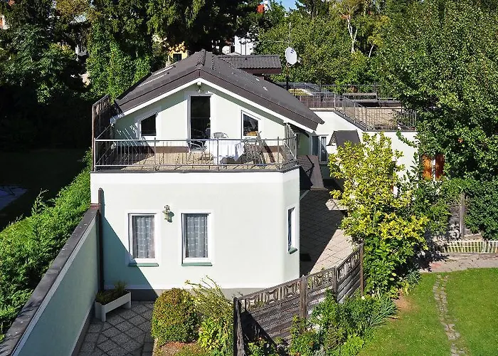 Апартаменти Ajo - Alte Donau Garden Flat - Self-check-in *