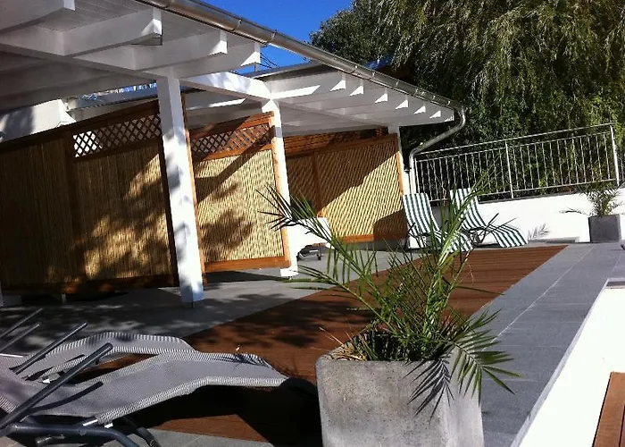Апартаменти Ajo - Alte Donau Garden Flat - Self-check-in Відень