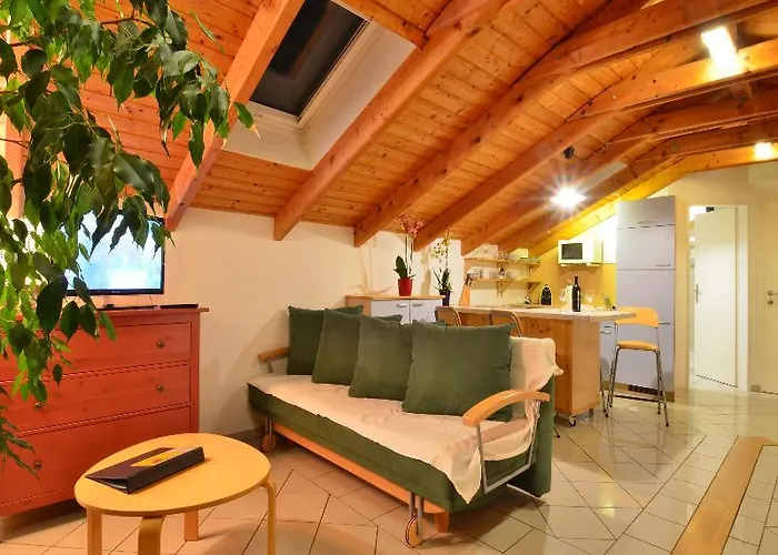Ajo - Alte Donau Garden Flat - Self-check-in Апартаменти Відень