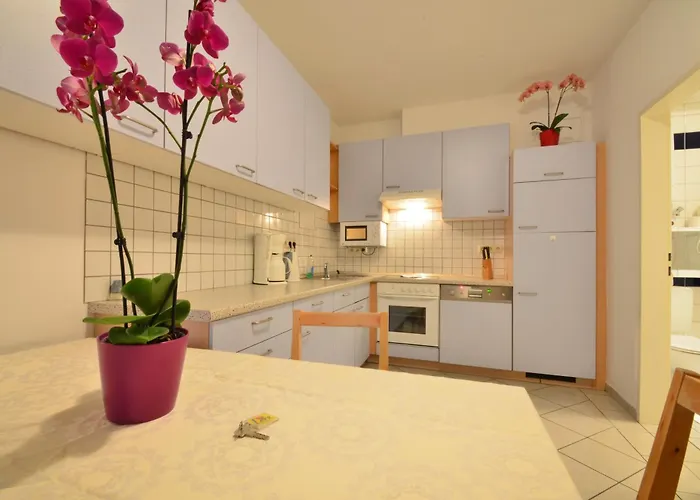 Апартаменти Ajo - Alte Donau Garden Flat - Self-check-in *
