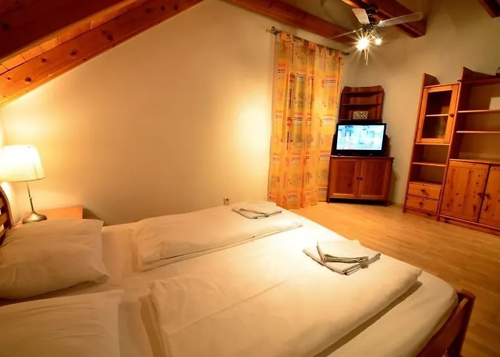 Ajo - Alte Donau Garden Flat - Self-check-in Відень