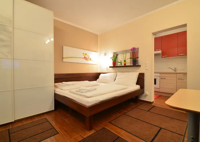 Ajo - Alte Donau Garden Flat - Self-check-in Апартаменти Відень