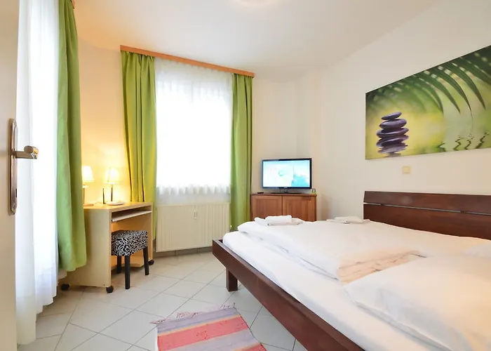 Ajo - Alte Donau Garden Flat - Self-check-in Апартаменти *