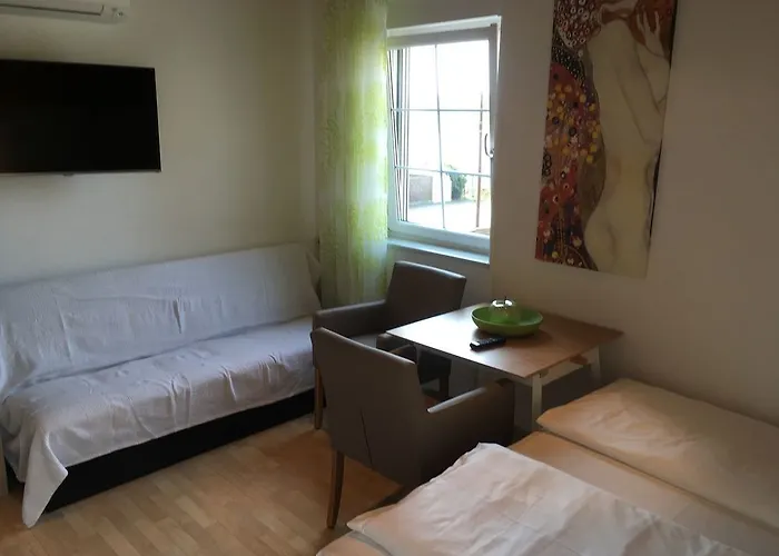 Ajo - Alte Donau Garden Flat - Self-check-in Апартаменти *